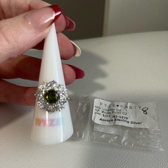 Jewelry - New .925 Sterling Silver Ring Size